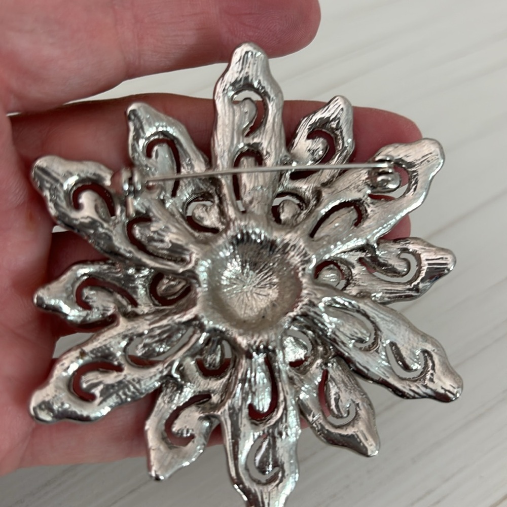 Large Rhinestone Pin - Picture 2 of 2